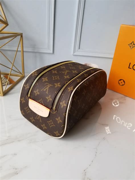 louis vuitton mens toiletry bag replica|Louis Vuitton men's cosmetic bag.